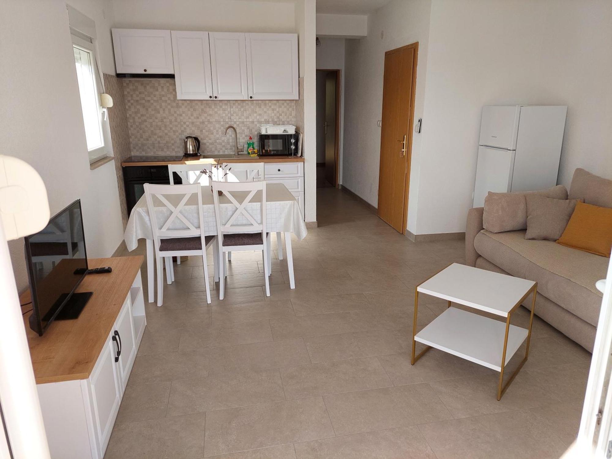 Bella Vista Apartment *
